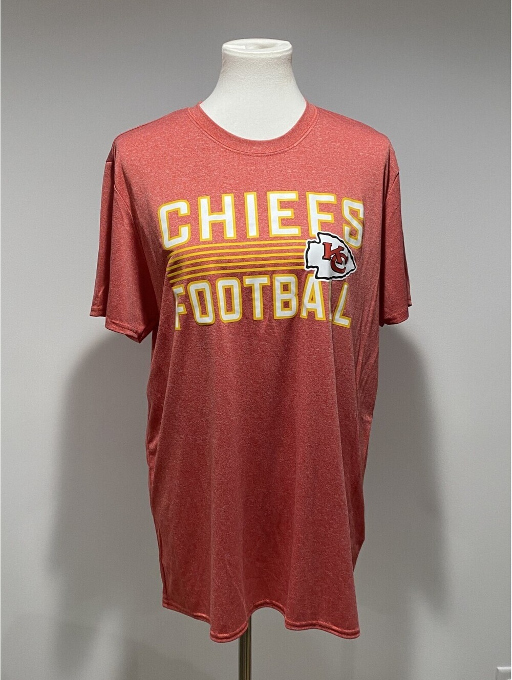 NWT NFL Womens Red Kansas City Chiefs Football Pullover T-Shirt Size Medium